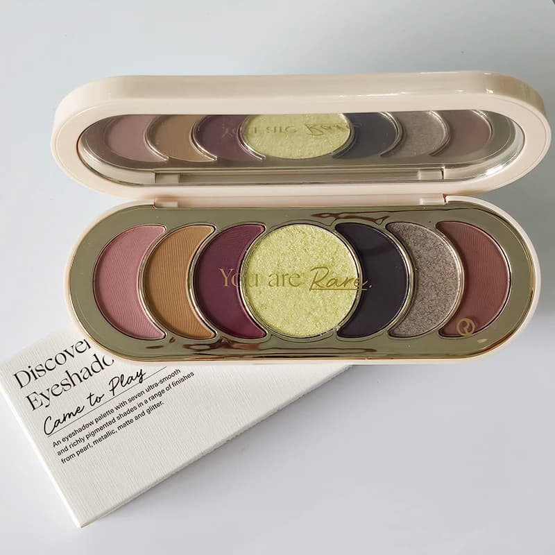 Rare Beauty New Butter Contains 4g of hyaluronic acid Lipstick Gentle Caramel Color Moisturizing Volumizing Loved/friendly Blush