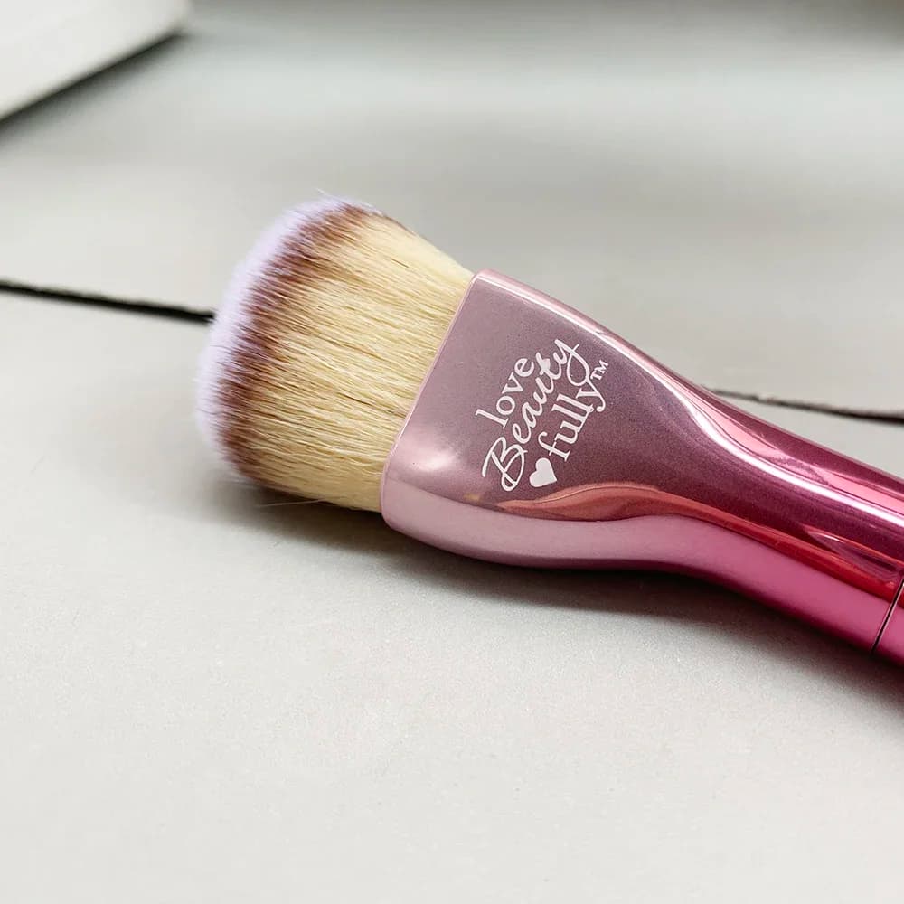 Love Beauty Fully Love is The Foundation Brush Pink Heart-Shaped Flawless Foundation Cream Makeup Brush Beauty Tool