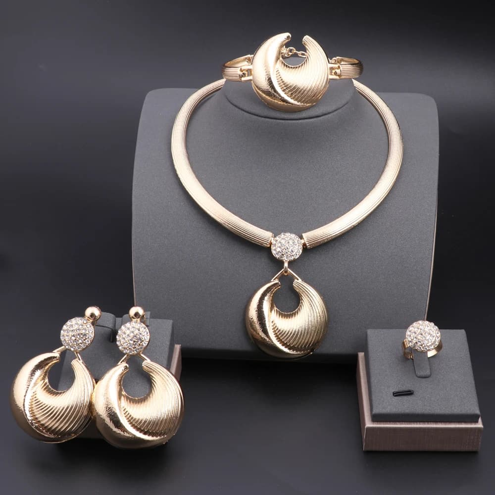 Dubai Jewelry Set For Women Silver Plated Luxury Necklace Earrings Bracelet And Ring Set Jewelry For Wedding Party Trending