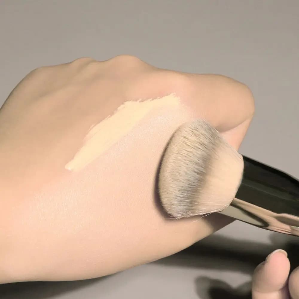 Large Beauty Tool Contour Brush Cosmetic Brush Eyeshadow Kabuki Brush Foundation Concealer Brush Face Brush Makeup Brush
