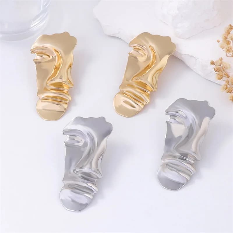 Light Luxury, Unique and Cool Style, Creative Design, Irresistible Temperament, Facial Mask, Jewelry Set