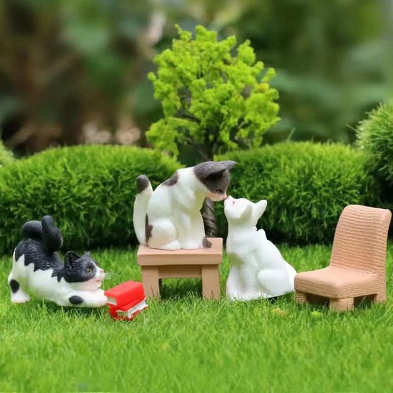 Charming Cat Figurines for Car Home Office Decor Resin Miniature Landscape Accessories DIY Fairy Gardens Succulent Displays Gift