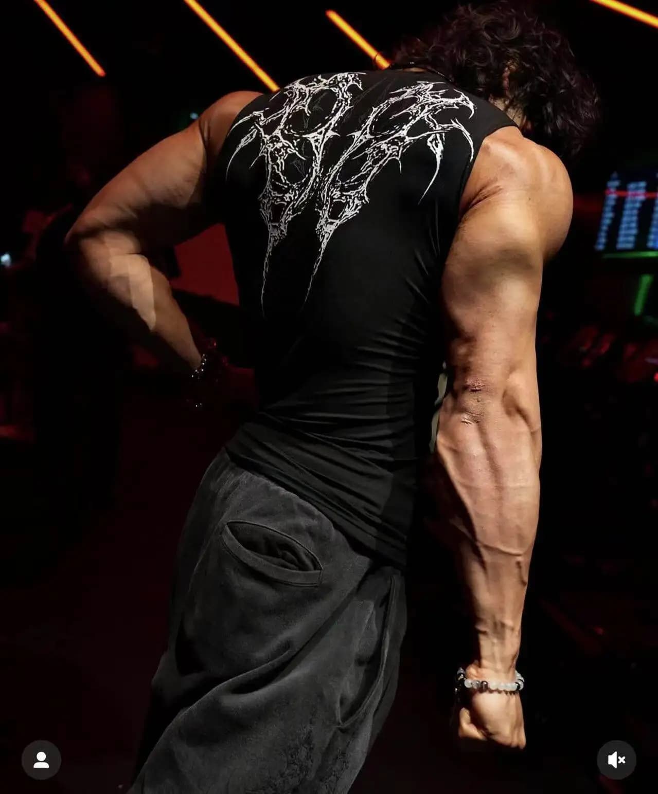 Valentine's Day Gift For Her: Summer Tight Fitting Clothes Gothic Wind Speed Dry Printed Fitness Sports Sleeveless Camisole