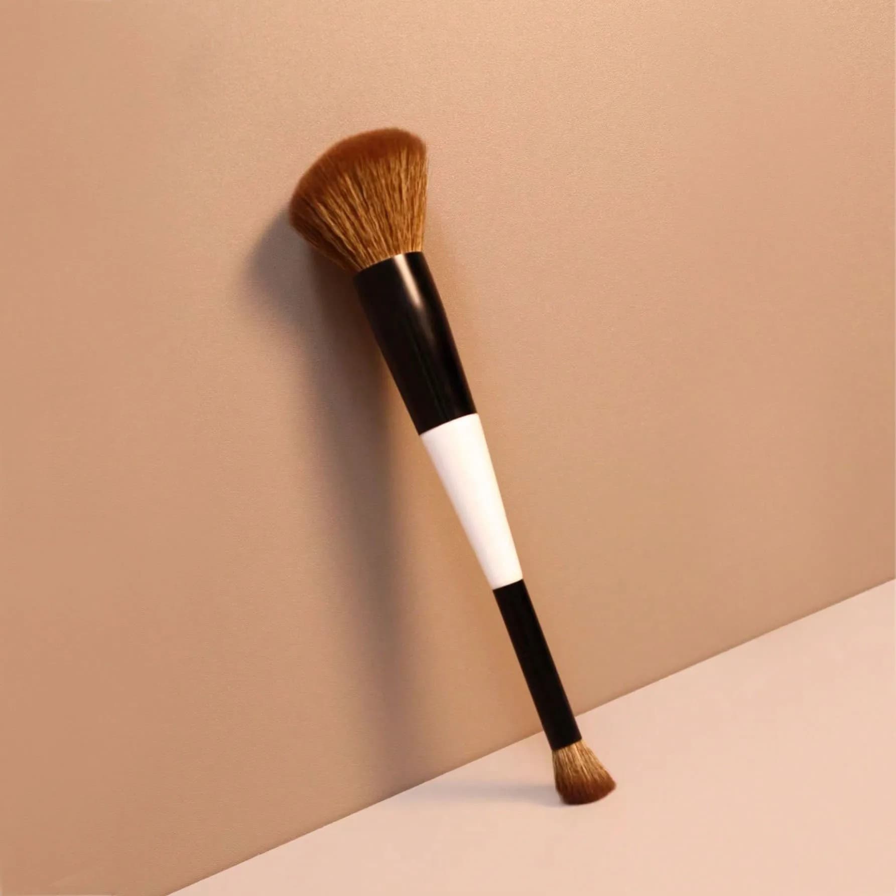1 double-ended makeup brush, foundation brush, concealer brush, blush brush, contour brush, eyeshadow brush, multi-functional makeup brush