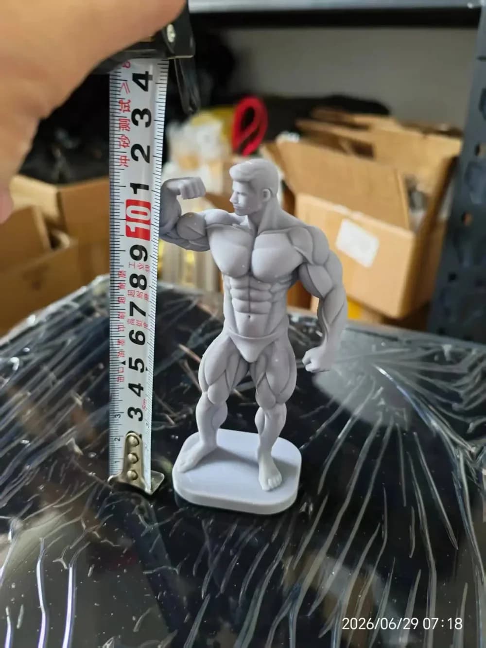 Fitness Statue - 12cm Muscular Man Solid Figurine, for Decoration at Gym Entrance or as a Model for a Bodybuilding Competition.