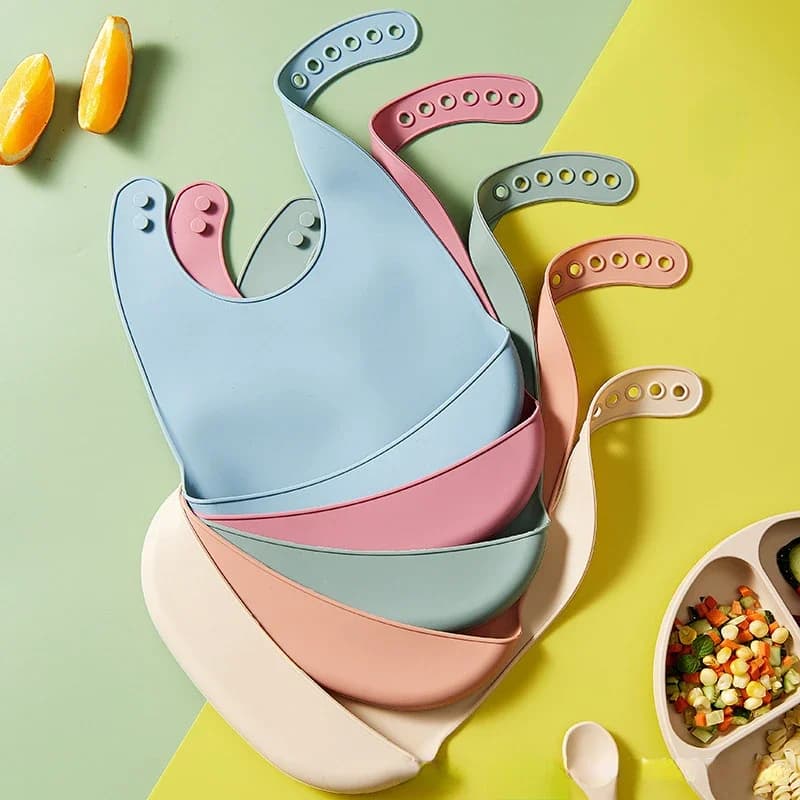 Baby Bib Adjustable Waterproof Bibs Babies Soft Edible Silicone Newborn Saliva Dripping Towel Drooling Children Scarf