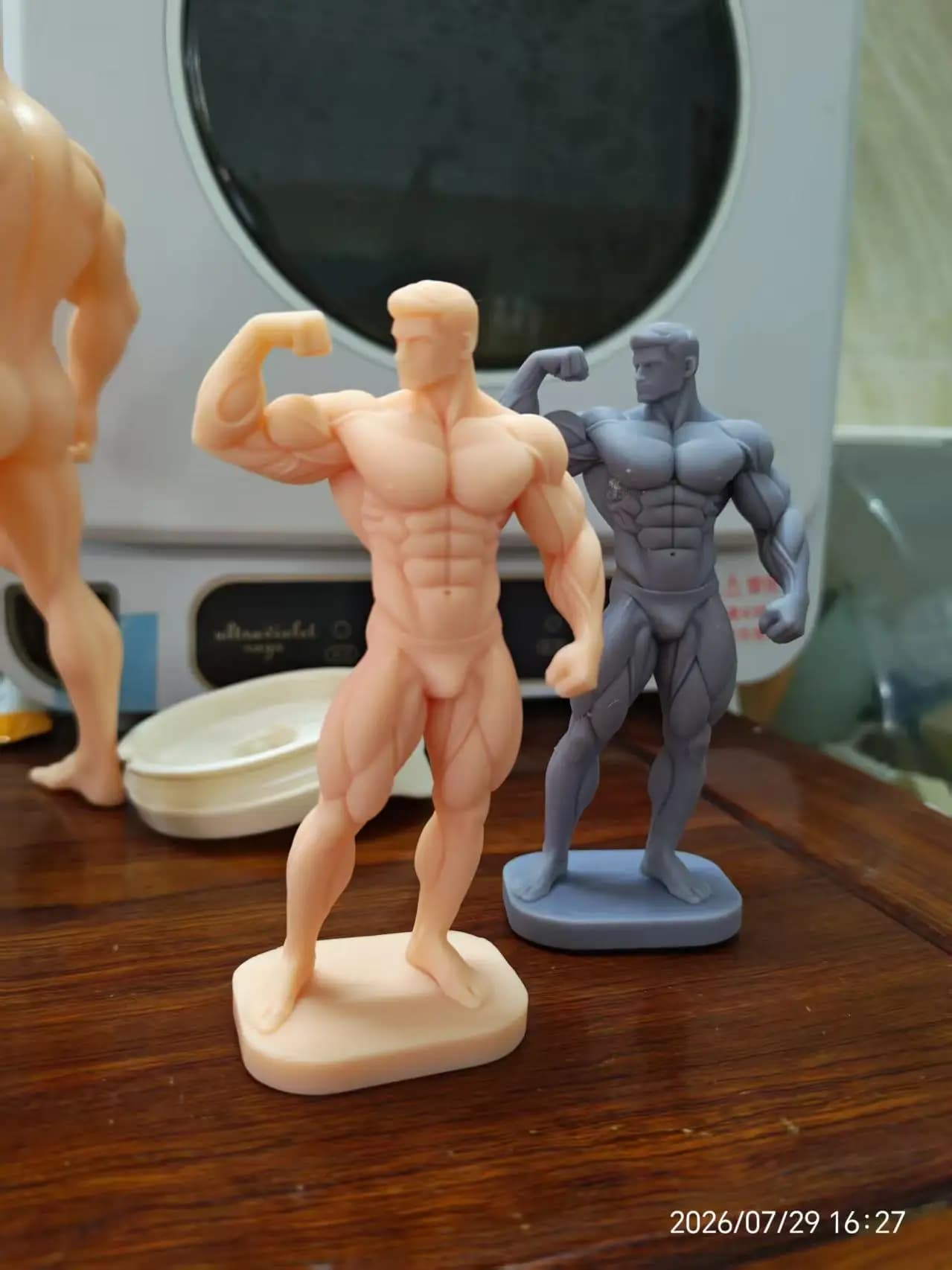 Fitness Statue - 12cm Muscular Man Solid Figurine, for Decoration at Gym Entrance or as a Model for a Bodybuilding Competition.
