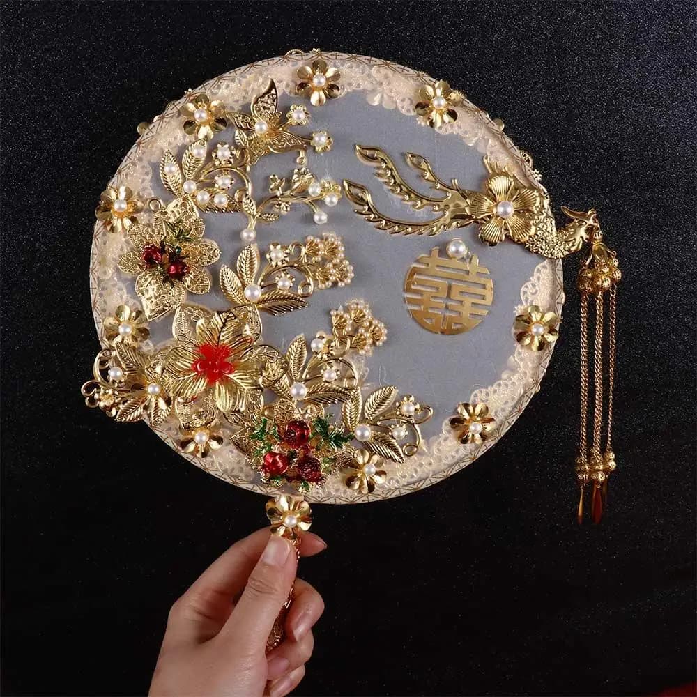 Chinese Wedding Decoration Prop Wedding Decorative For Bride Gold Red Bridesmaid Decor Craft Photography Ornaments Fan Bouquet