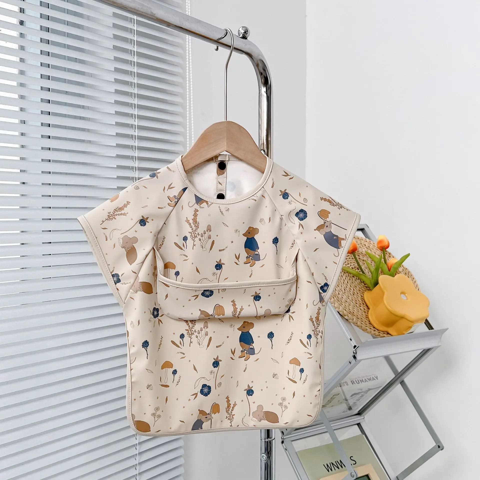 Baby Soft Waterproof Bib Kid Long Sleeves Adjustable Feeding Cloth Little Boy Girl Painting Smock Child Meal Eating Apron