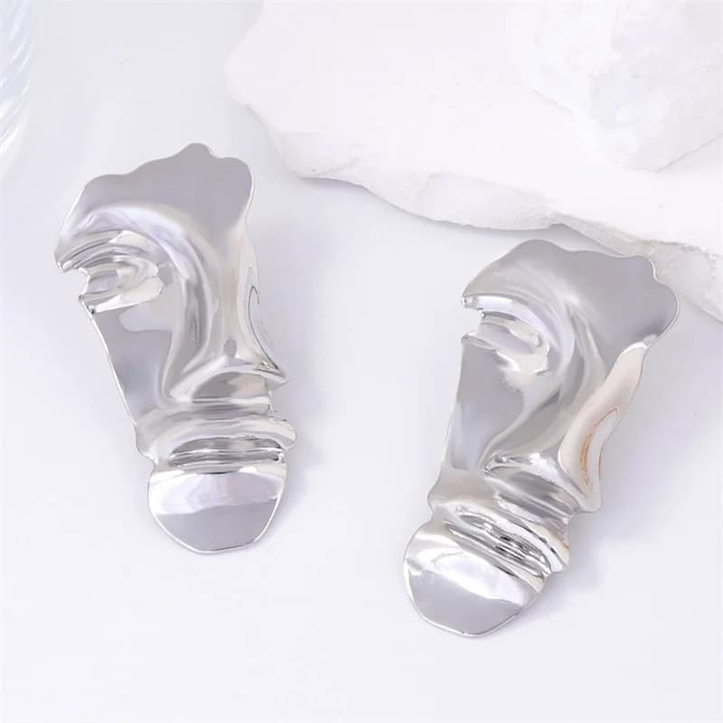 Light Luxury, Unique and Cool Style, Creative Design, Irresistible Temperament, Facial Mask, Jewelry Set