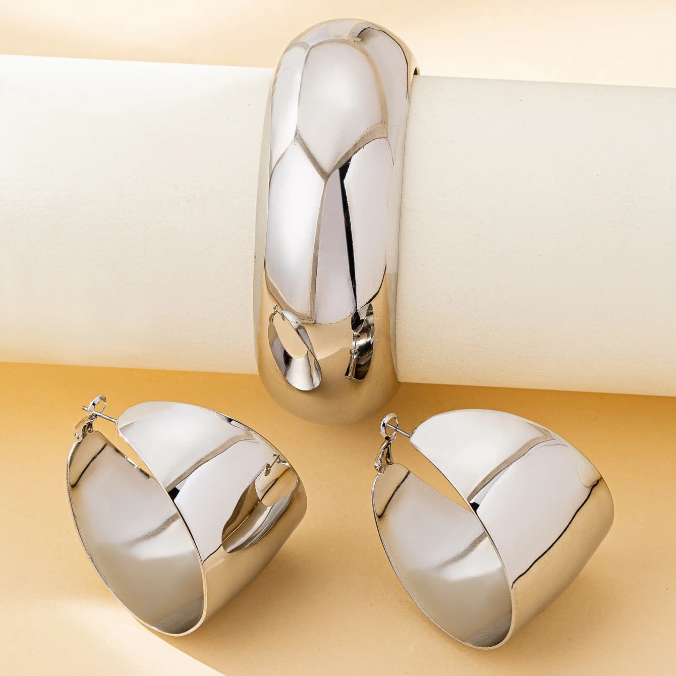 Women's Jewelry Set, Simple and Stylish Glossy Bracelet and Earring Set, Suitable for Daily Wear and Vacation Wear