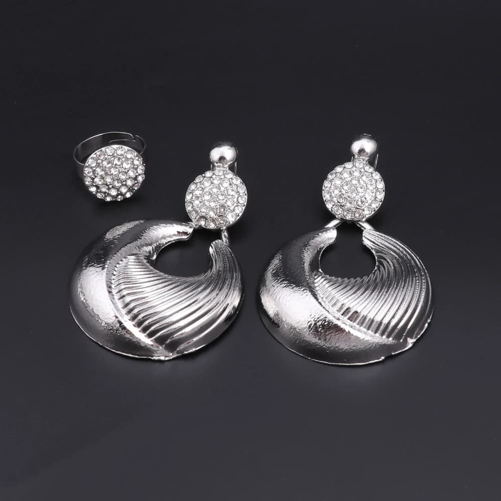 Dubai Jewelry Set For Women Silver Plated Luxury Necklace Earrings Bracelet And Ring Set Jewelry For Wedding Party Trending