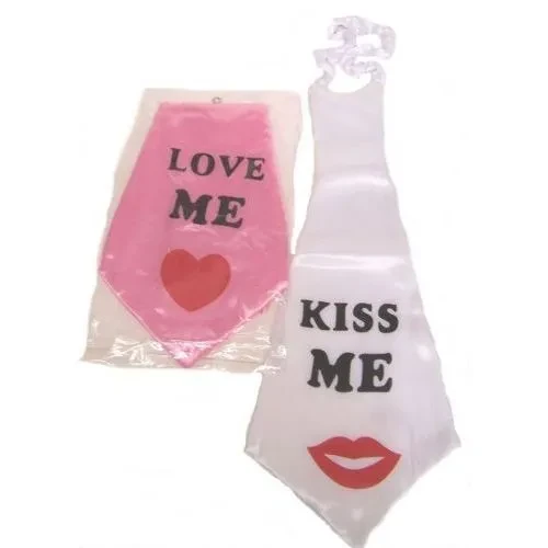 Jumbo Valentine Tie